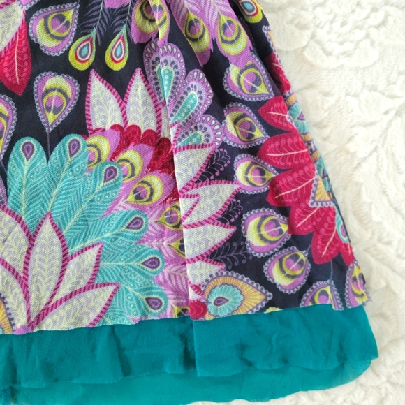 Paisley patterned boutique Tank - Picture 3 of 5